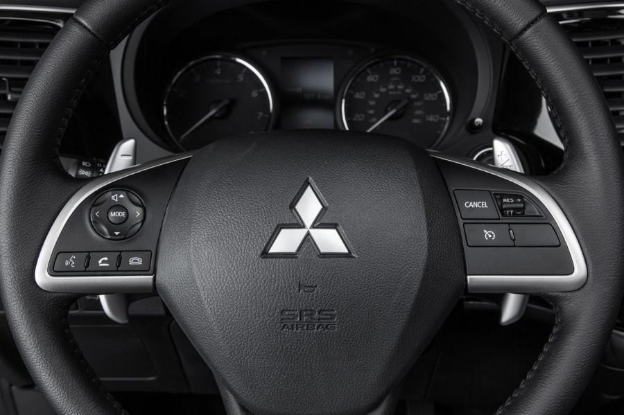  Mitsubishi Outlander 2014 года  (фото 55 из 136)